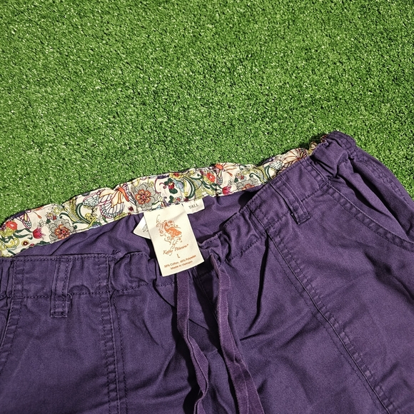 Vibrant Purple Cargo Pants - Picture 4 of 8